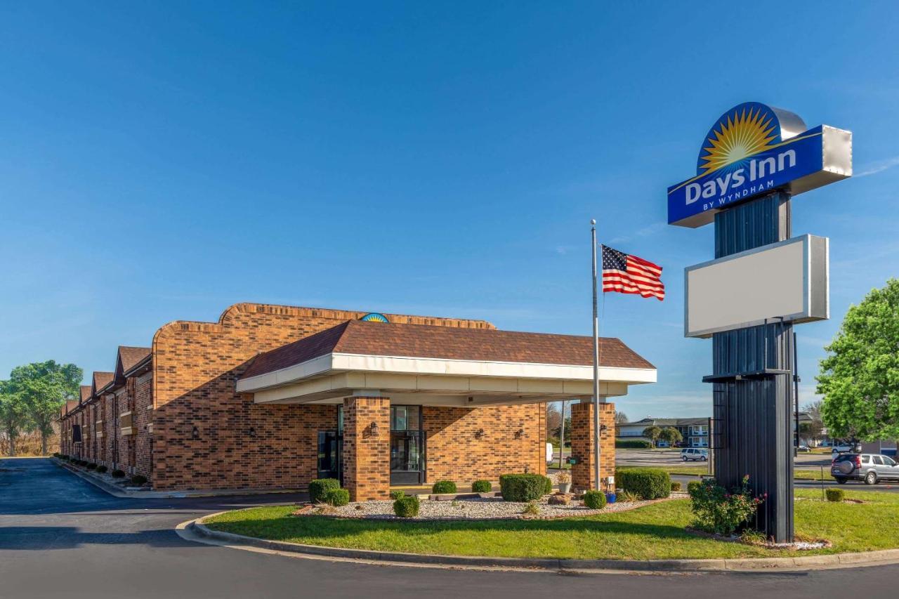 Days Inn By Wyndham Anderson In Exteriör bild